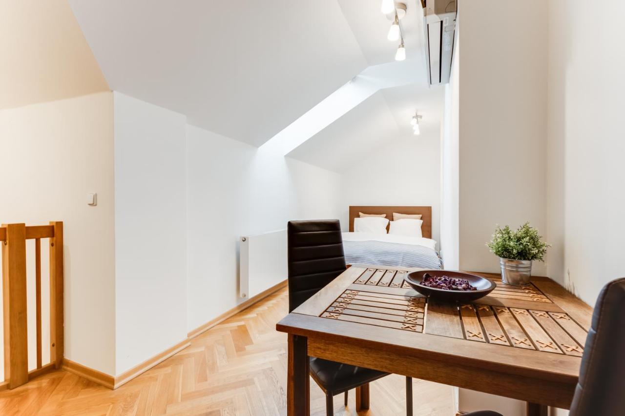 Jt'S Apartments Bilkova Str. Прага Экстерьер фото