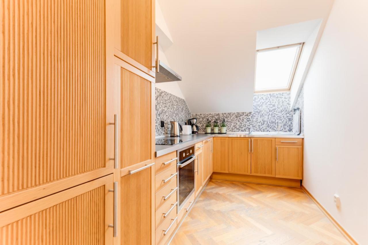 Jt'S Apartments Bilkova Str. Прага Экстерьер фото