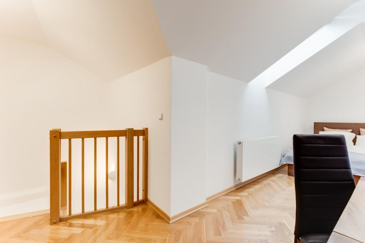 Jt'S Apartments Bilkova Str. Прага Экстерьер фото