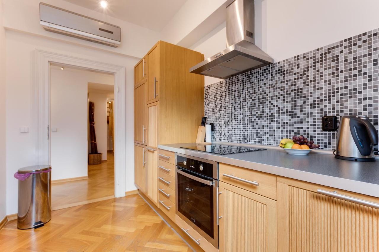 Jt'S Apartments Bilkova Str. Прага Экстерьер фото