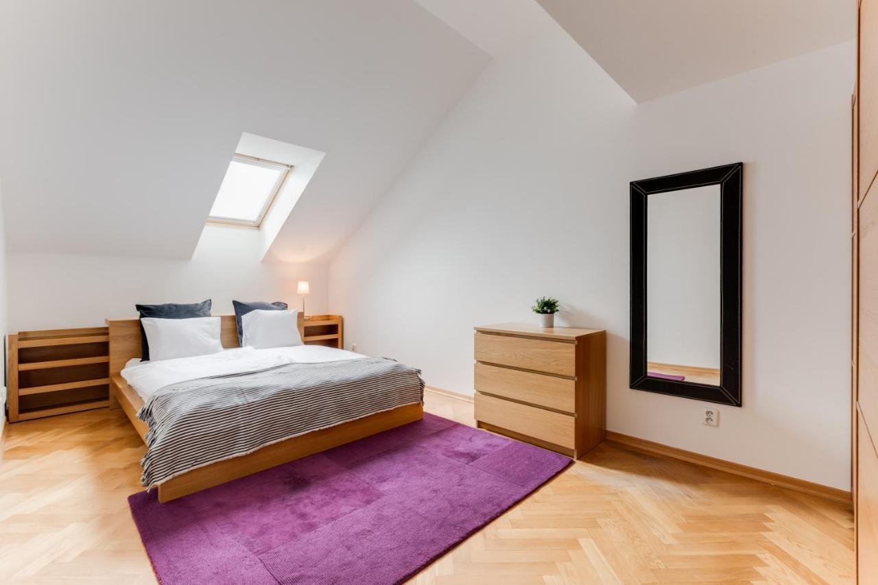 Jt'S Apartments Bilkova Str. Прага Экстерьер фото